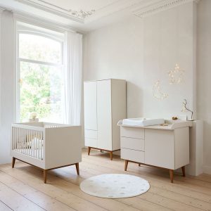 Chambre complète collection avoine avec 3 pièces en bois amande par Petite Amélie