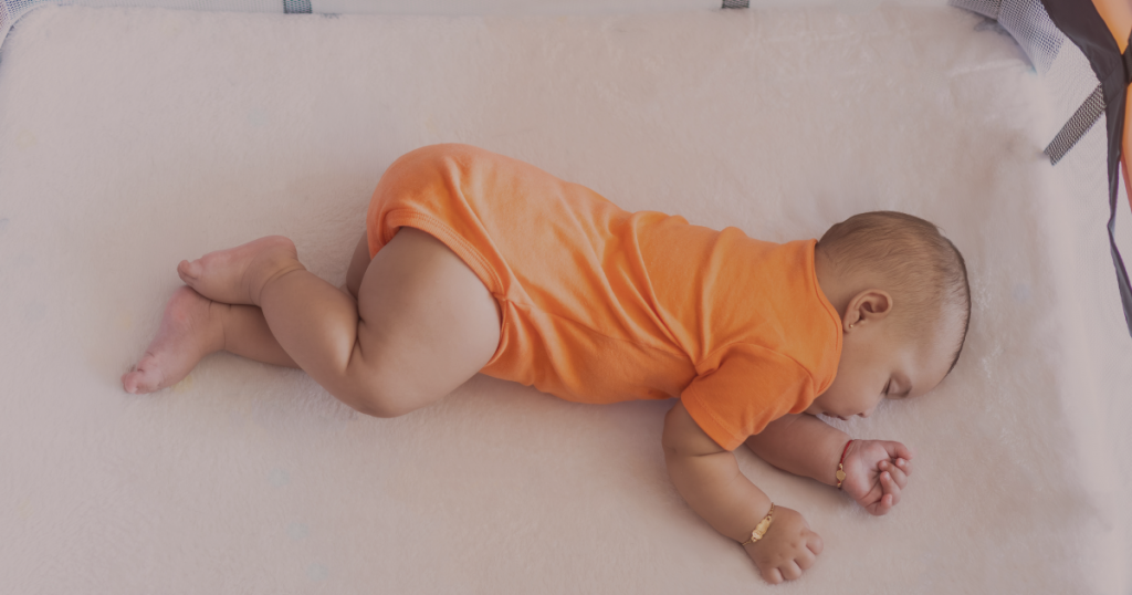 Les siestes du bébé : comprendre et améliorer le sommeil de journée